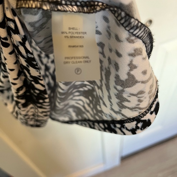 Calvin Klein - Picture 4 of 4